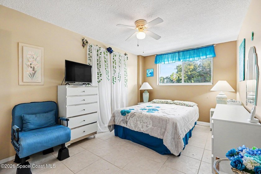 Turn-key, furnished &amp; move-in ready! Oceanfront Community! - photo 11