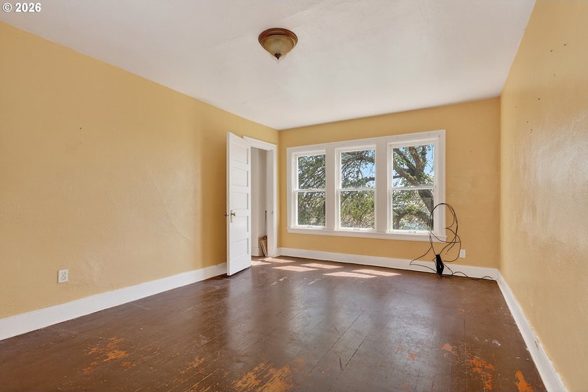 This historic 1914 Craftsman was built by Sam Hill associate - photo 17