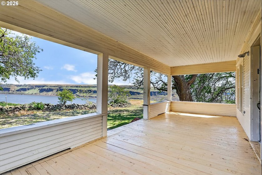 This historic 1914 Craftsman was built by Sam Hill associate - photo 22