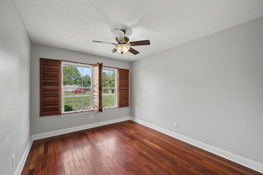 Located just across the county line past Hurlburt Field, this - photo 29