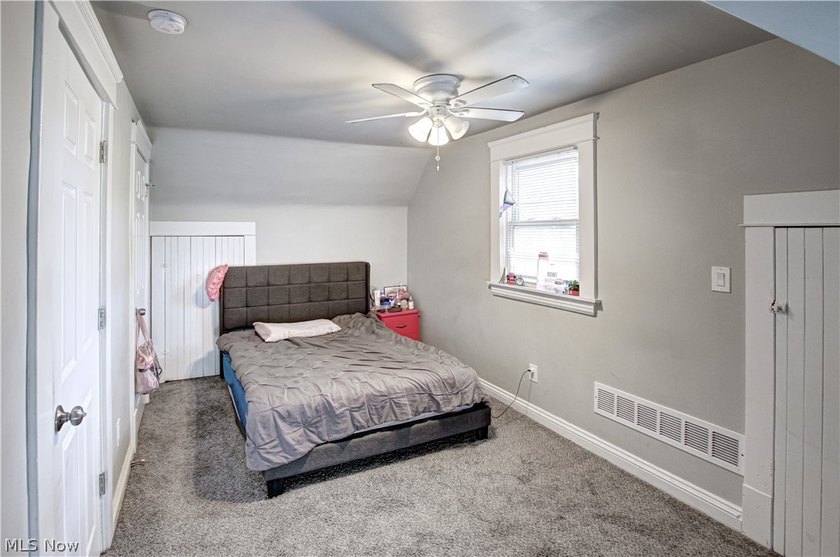 Wow an Investors dream! Rare Find! Not your average home. True - photo 29