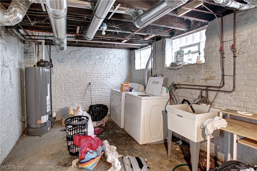 Wow an Investors dream! Rare Find! Not your average home. True - photo 37