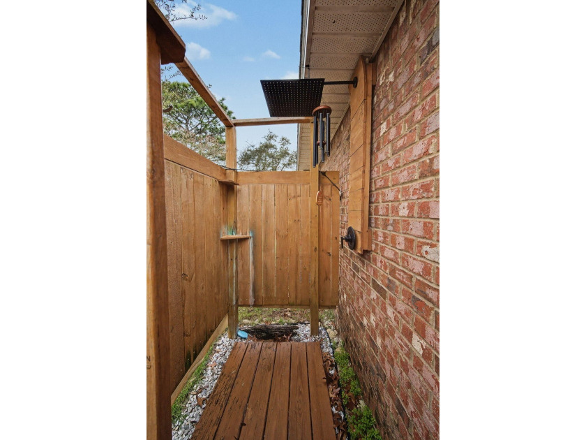 Located just across the county line past Hurlburt Field, this - photo 46