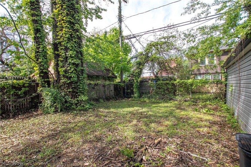 Wow an Investors dream! Rare Find! Not your average home. True - photo 47