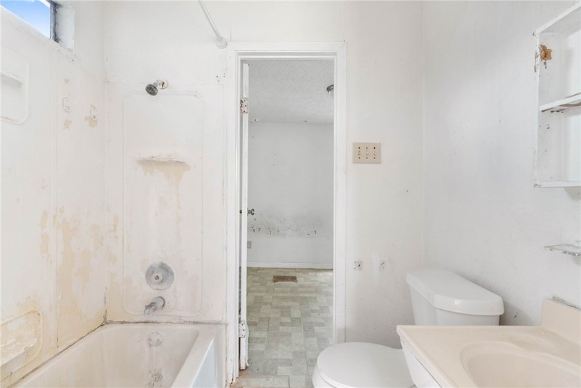 Unlock the potential of this property located in the heart of - photo 9