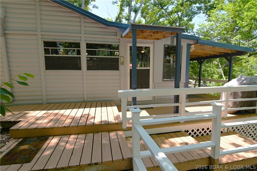 Lakefront cabins like this are getting harder and harder to - photo 11