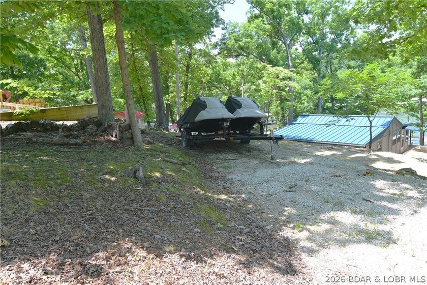 Lakefront cabins like this are getting harder and harder to - photo 15
