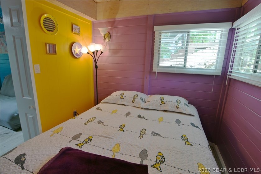 Lakefront cabins like this are getting harder and harder to - photo 21