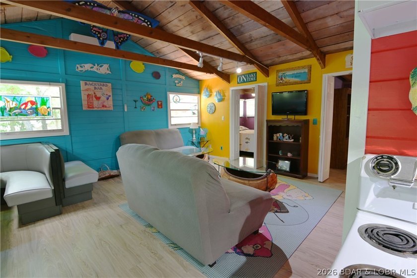 Lakefront cabins like this are getting harder and harder to - photo 31