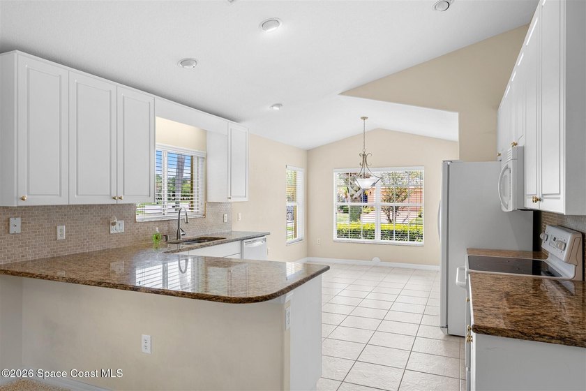 Enjoy effortless living in Heritage Isle, Viera's 55+ gated - photo 5