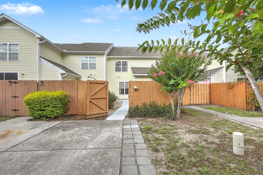 Welcome to 3012 Sugarberry Lane in Whitney Lake! You will not - photo 34