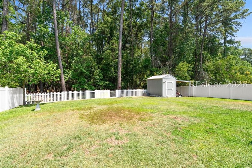 Beautifully renovated 3-bedroom, 2-bath home ideally located - photo 44