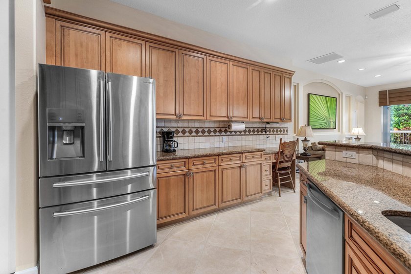 Located in the sought-after Estate Section of Wellington Shores - photo 11