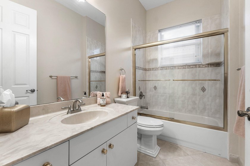 Located in the sought-after Estate Section of Wellington Shores - photo 29