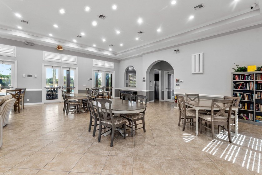Located in the sought-after Estate Section of Wellington Shores - photo 44