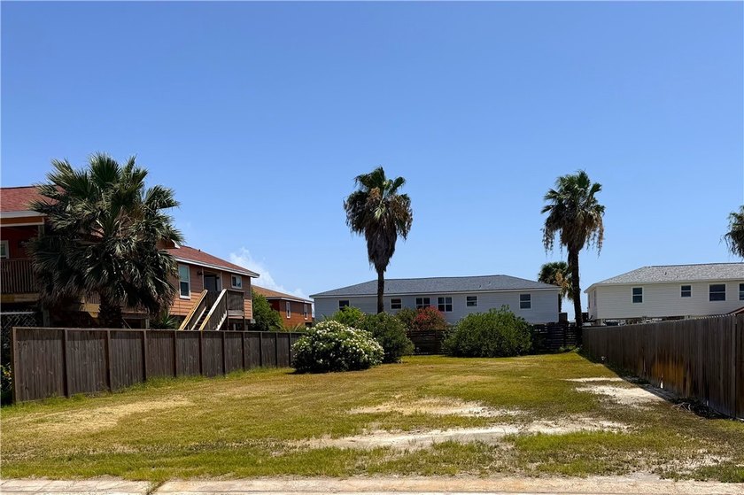 634 Sandpiper Circle is ready for your dream beach house or - photo 2