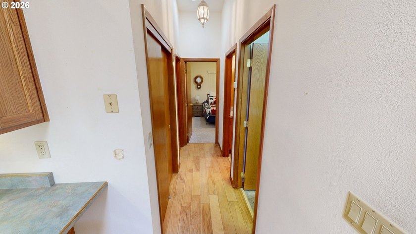 IMMACULATELY maintained home near Harris Beach, and in a quiet - photo 13