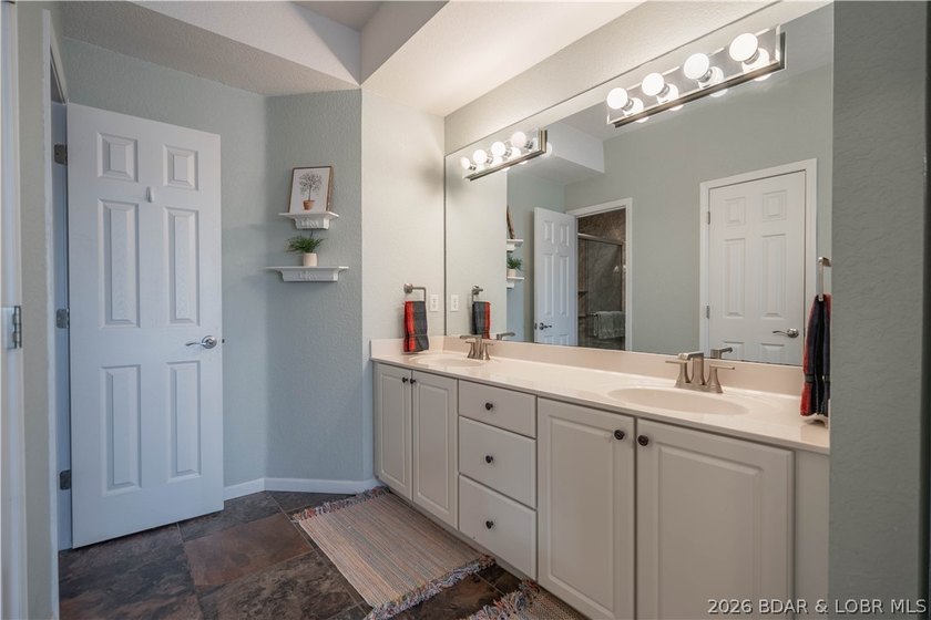 SELLER TO PAY the first 6 months of HOA Fees at closing! This - photo 16