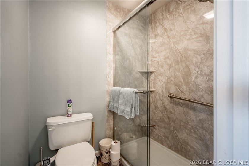 SELLER TO PAY the first 6 months of HOA Fees at closing! This - photo 17