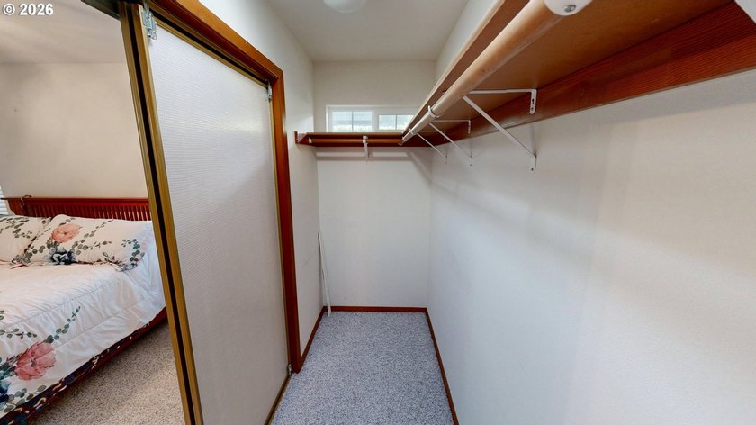IMMACULATELY maintained home near Harris Beach, and in a quiet - photo 27