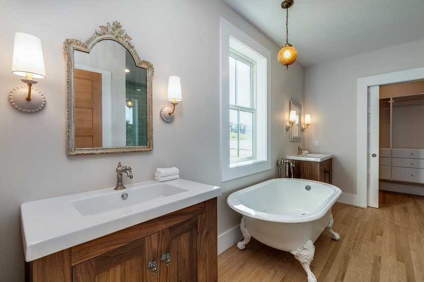 Experience a rare combination of design, efficiency, and - photo 25