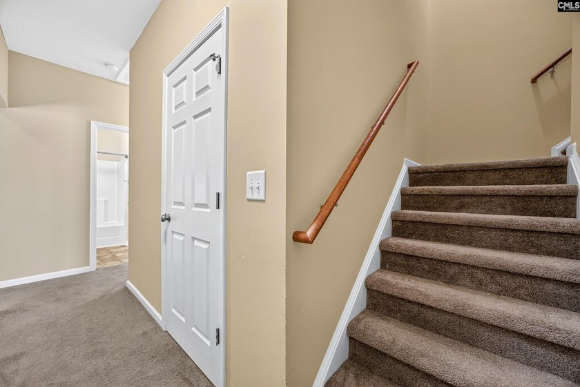 Just in time for summer celebrations! Prime location in the - photo 33