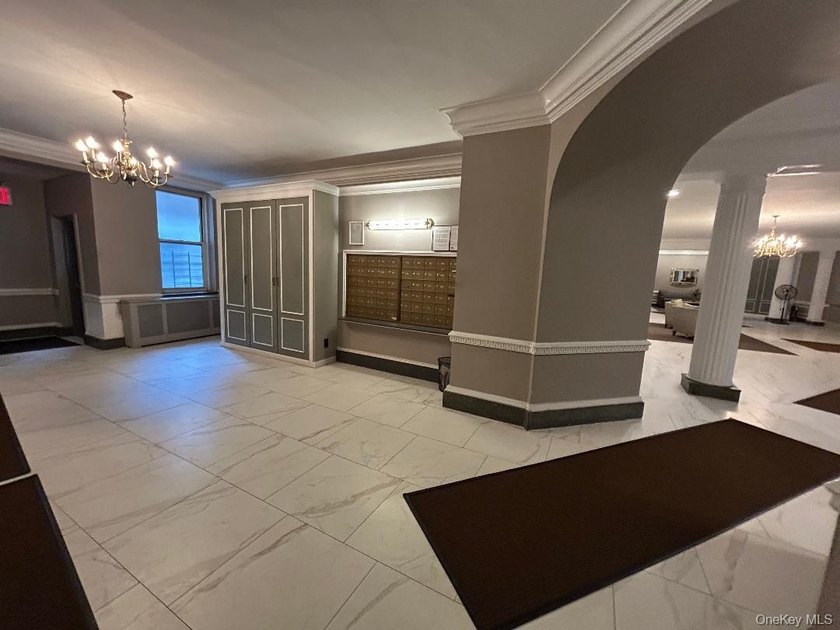 Rare For Sale One Bedroom Unit In The Georgian House (Unit 418 ) - photo 5
