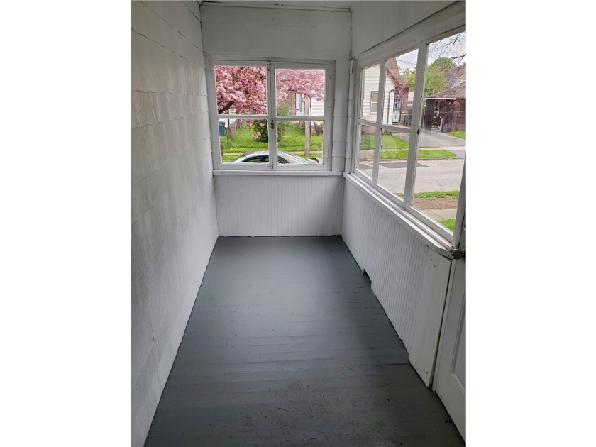 Welcome to 23 Wolff St - a charming and versatile home offering - photo 8