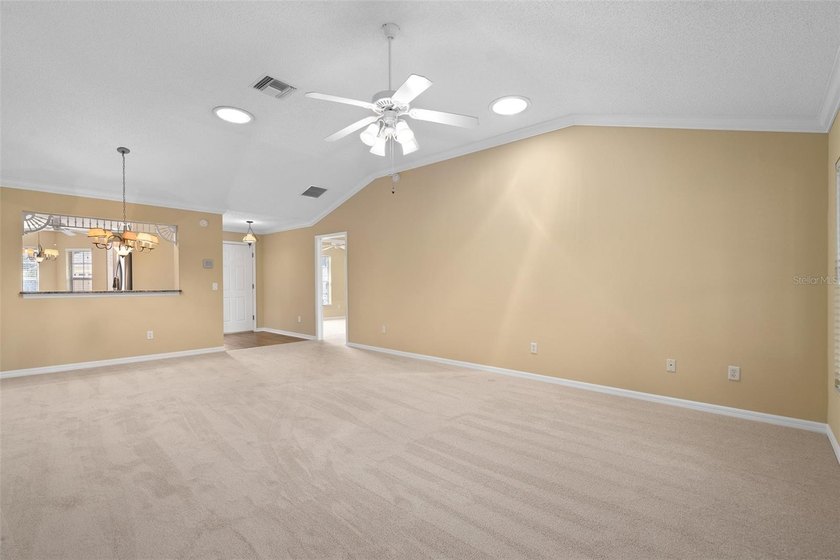 SELLER IS MOTIVATED**NEW PRICE**NEW CARPET**NEW INTERIOR WALL - photo 8