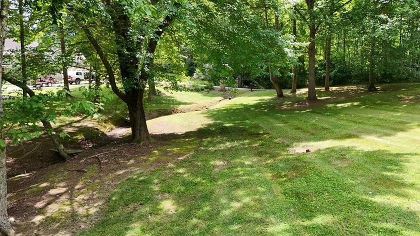 This lot provides an excellent opportunity for mountain living - photo 12