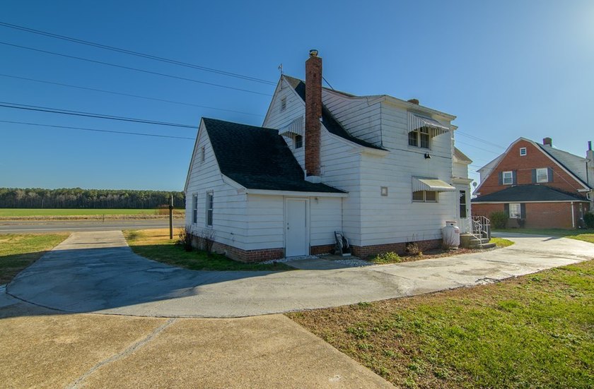 This charming Cape Cod with an open concept floor plan could be - photo 11