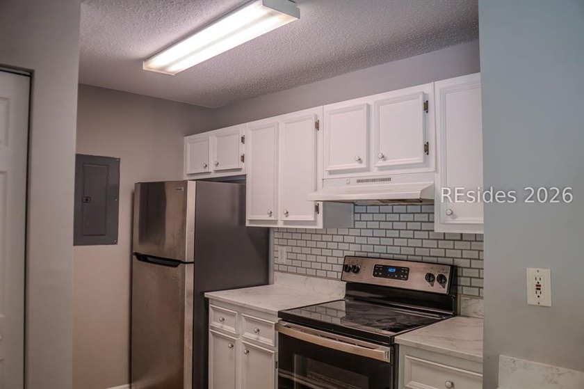 Excellent option for many reasons. Recently remodeled 2 bed 2 - photo 12