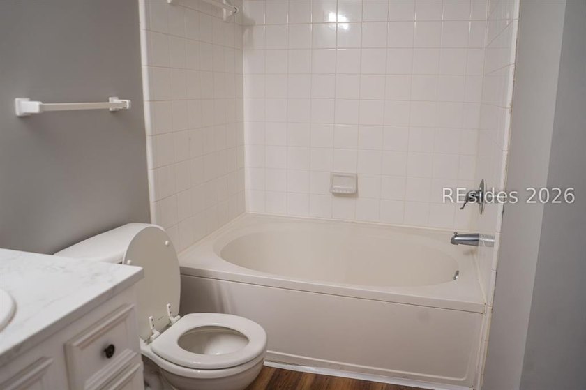 Excellent option for many reasons. Recently remodeled 2 bed 2 - photo 35