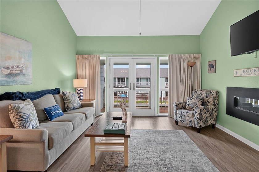 Prestigious Key Allegro Waterfront Condo - Turnkey Investment &amp; - photo 6