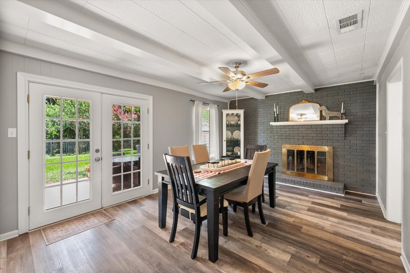 Welcome home to this beautifully updated 3-bedroom, 2-bath home - photo 16