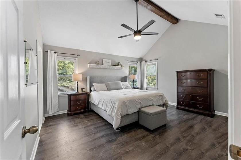 Welcome to 9 Topridge Road in the highly sought-after Spicewood - photo 20