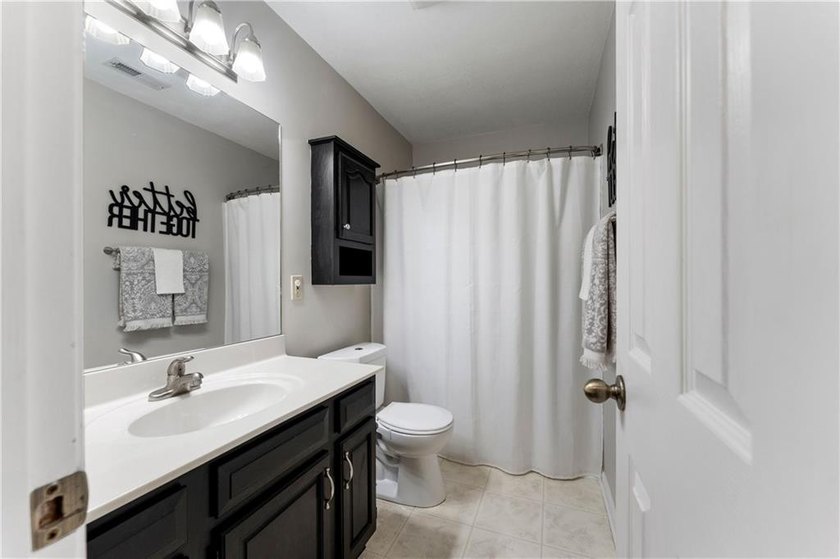 Welcome to 9 Topridge Road in the highly sought-after Spicewood - photo 25
