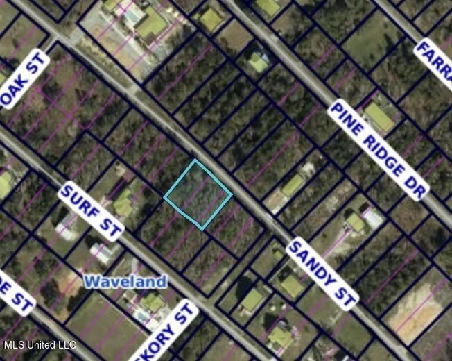 Near the beach in Waveland, MS. This lot offers a beautiful - photo 4