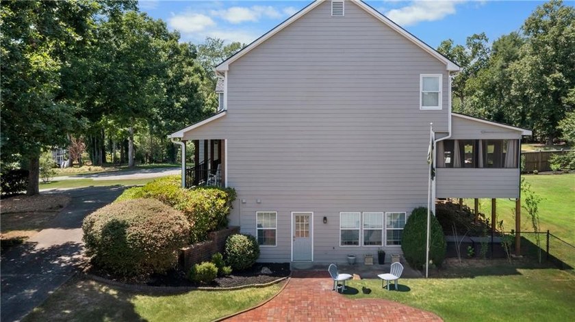 Welcome to 9 Topridge Road in the highly sought-after Spicewood - photo 43