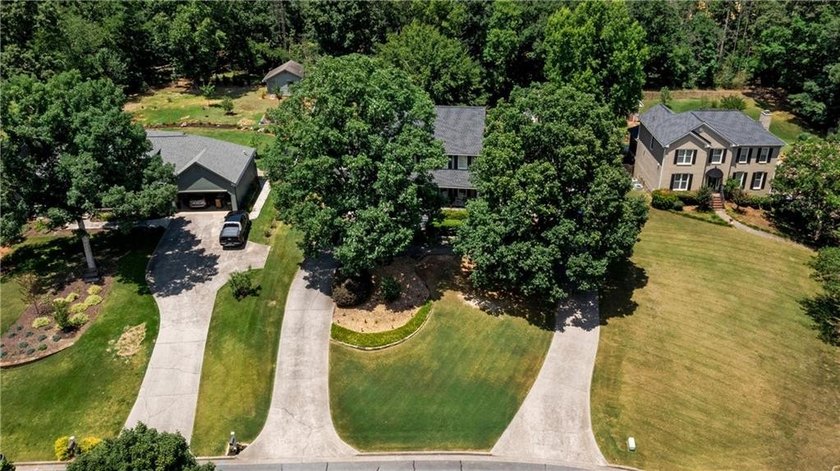 Welcome to 9 Topridge Road in the highly sought-after Spicewood - photo 46