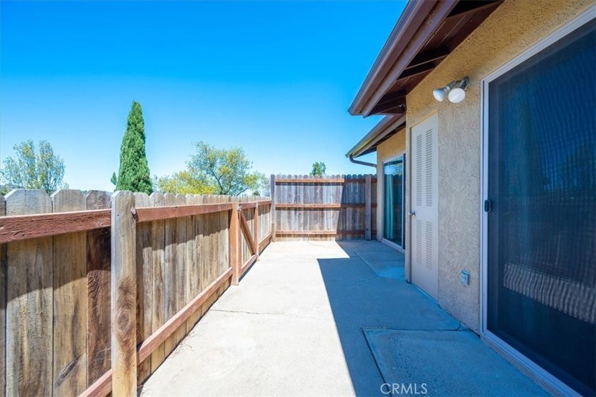 Professional pictures coming soon! Welcome to this inviting - photo 23