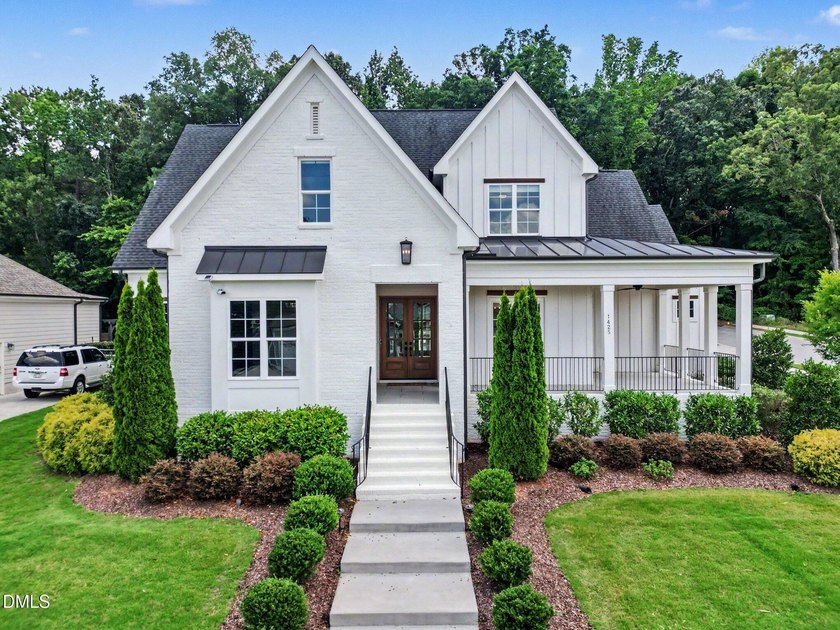 Former 2019 Parade of Homes Gold Winner, this exceptional modern - photo 8