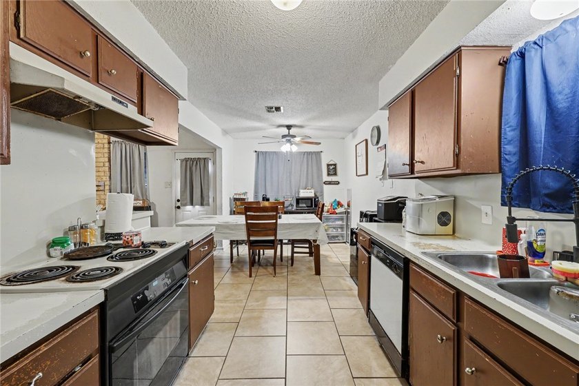 Calling all Investors ,flippers and buyers for a great - photo 7