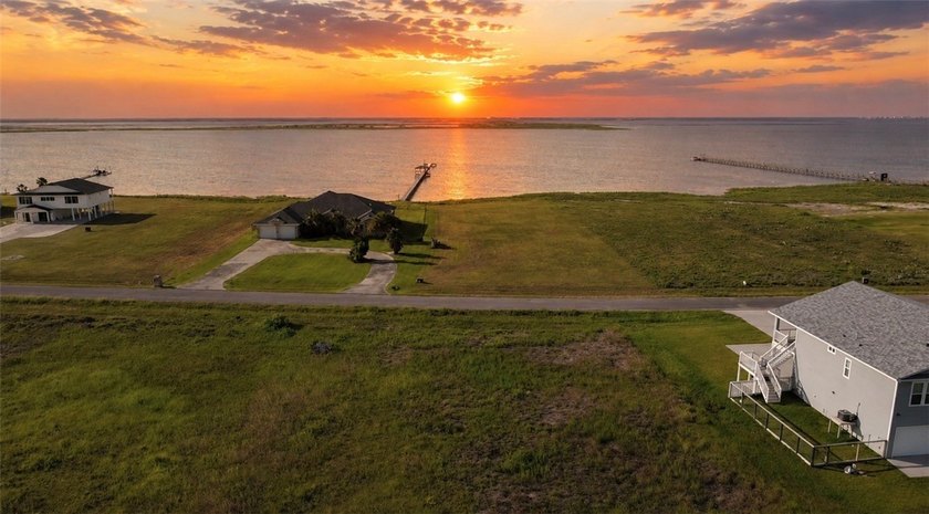 Create the coastal home you've always imagined on this - photo 2