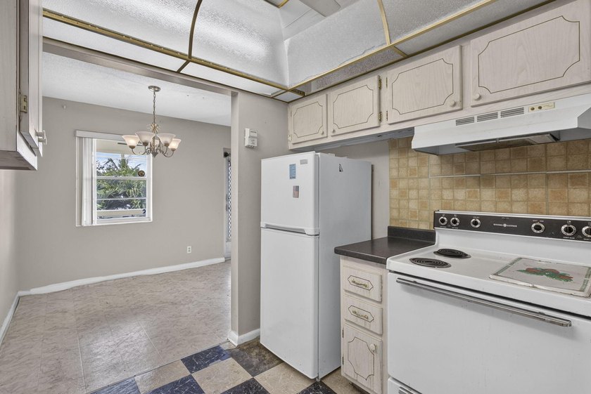 One of the lowest priced 2BR, 1 1/2BA in all of Century Village - photo 18