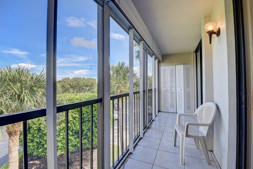 Welcome to Las Verdes, a vibrant and beautifully maintained 55+ - photo 25