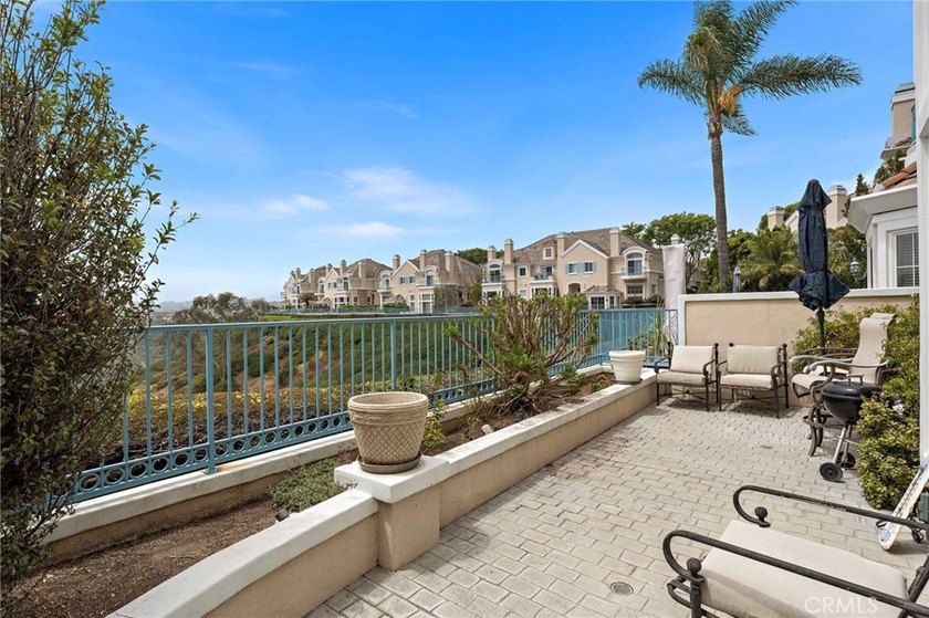 Behind the gates of one of Newport Coast's most desirable - photo 35