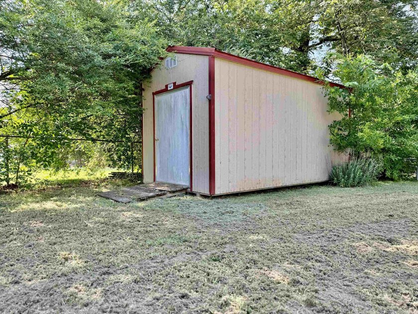 Welcome home to this charming 3-bedroom 2-bath home in a - photo 20