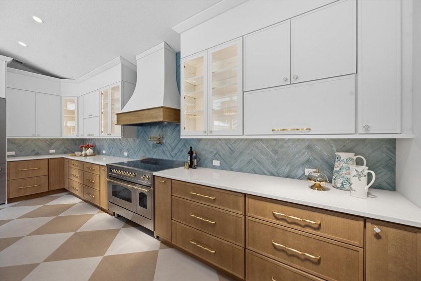 COMPLETELY RENOVATED SINGLE LEVEL HOME IN BRIDGEGATE SOUTH AT - photo 20