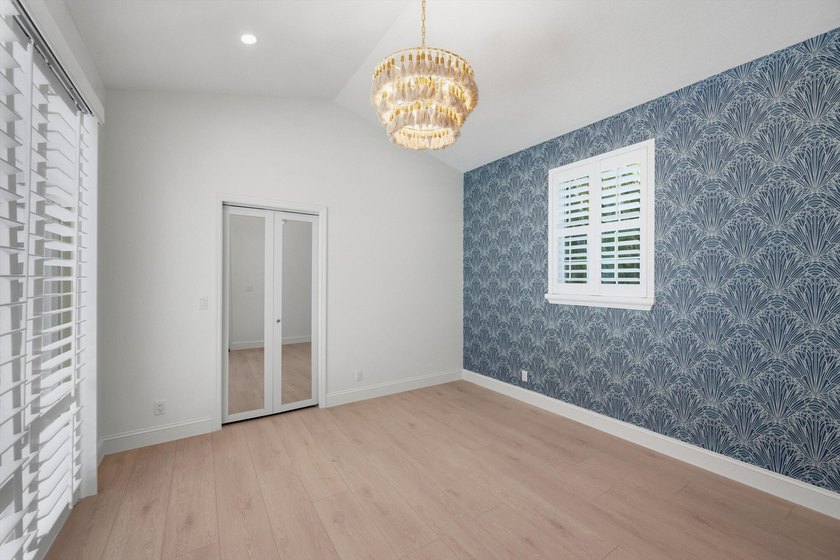COMPLETELY RENOVATED SINGLE LEVEL HOME IN BRIDGEGATE SOUTH AT - photo 38